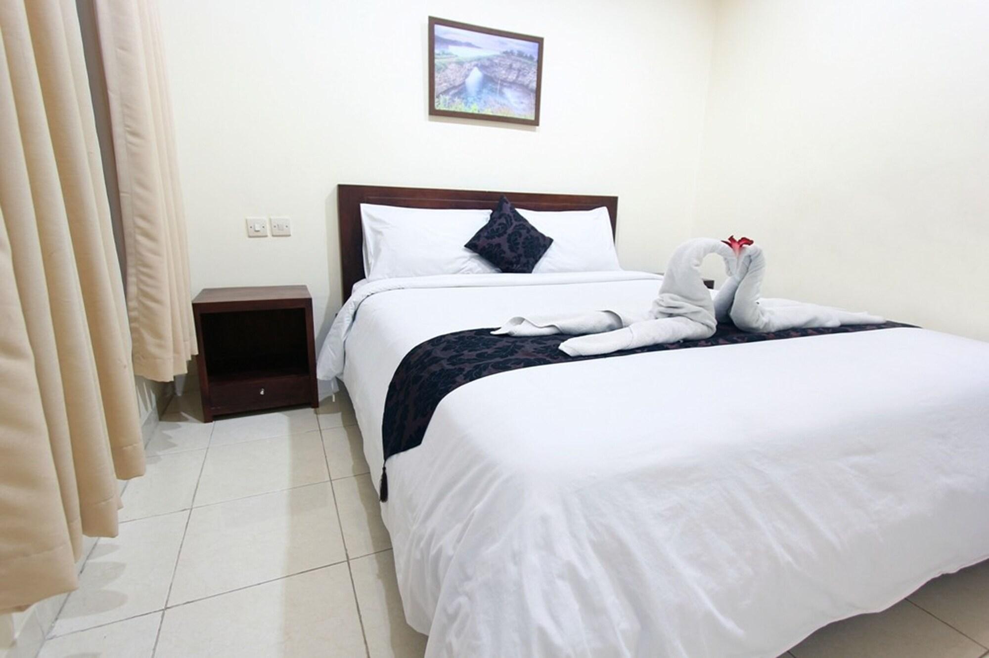 Surya Inn Kuta Lombok Esterno foto