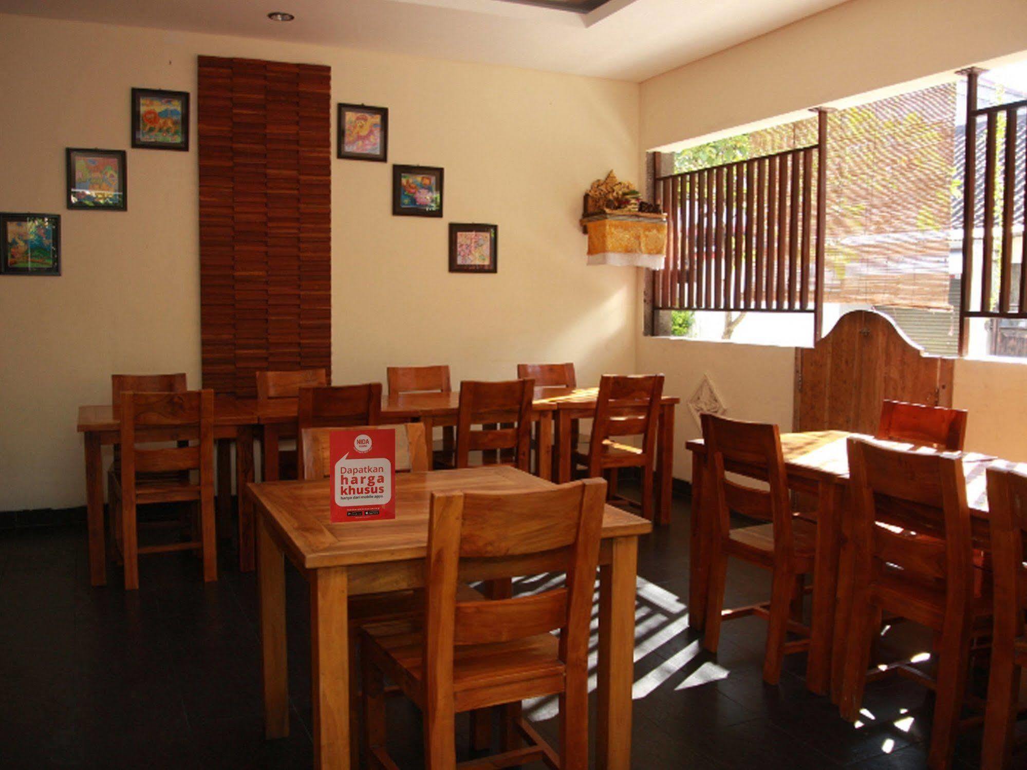 Surya Inn Kuta Lombok Esterno foto